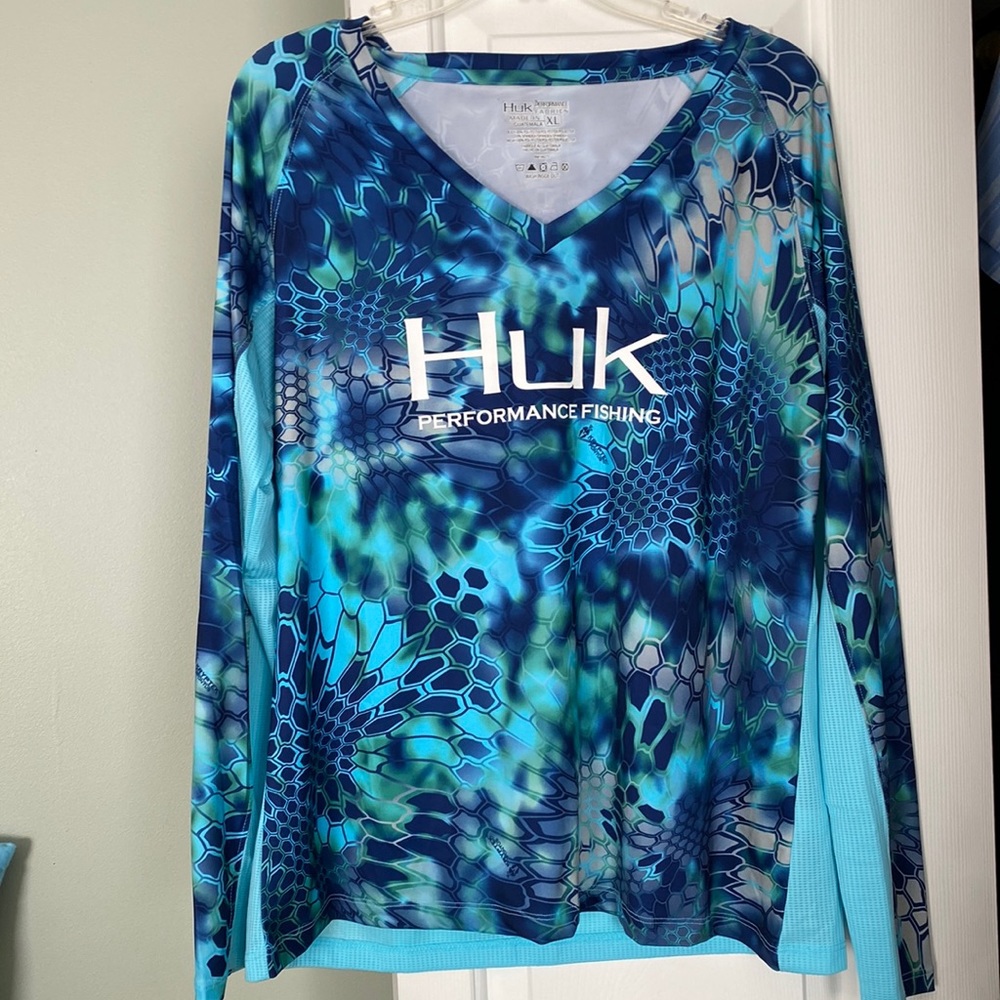 Huk performance shirt XL